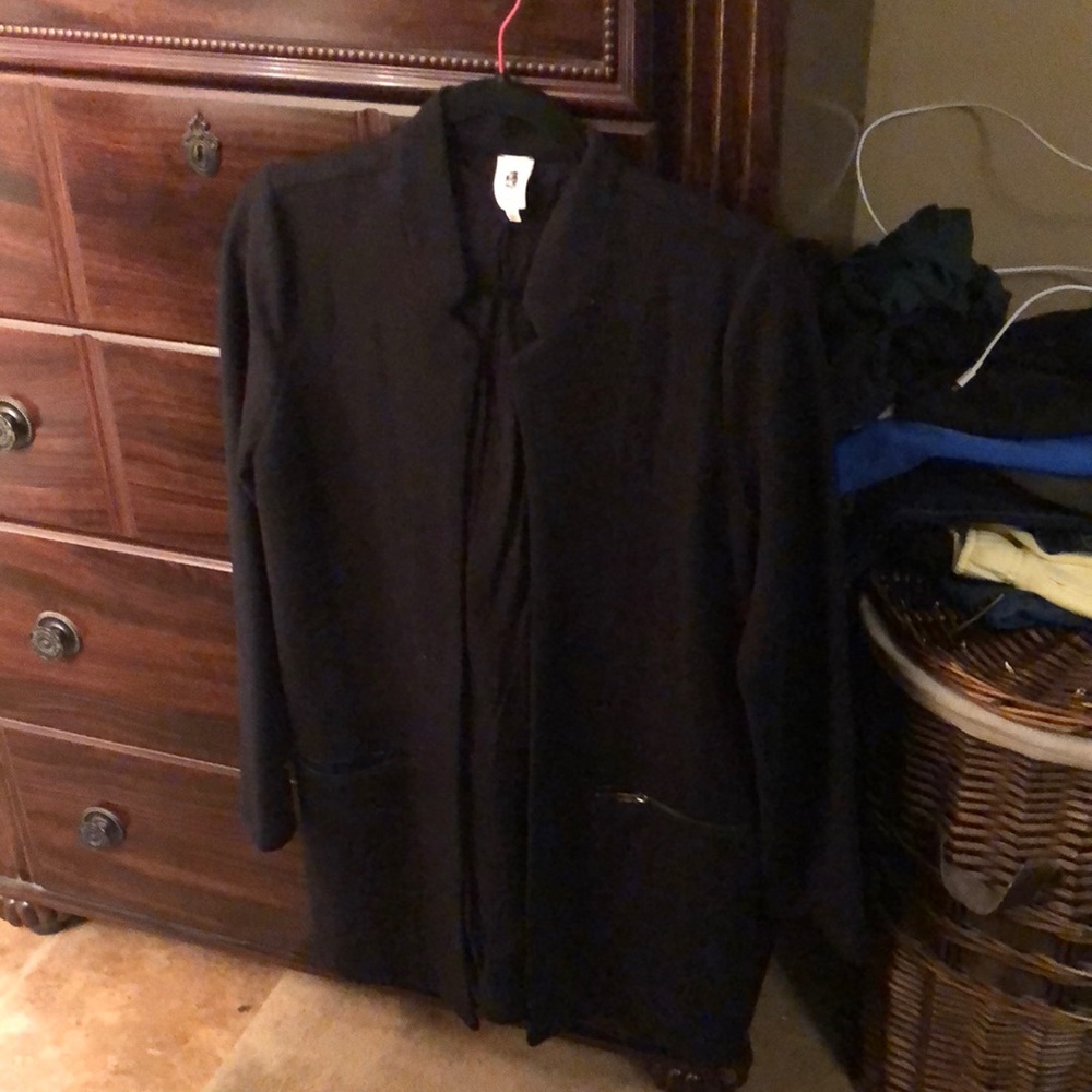 Coat black with zipper pockets